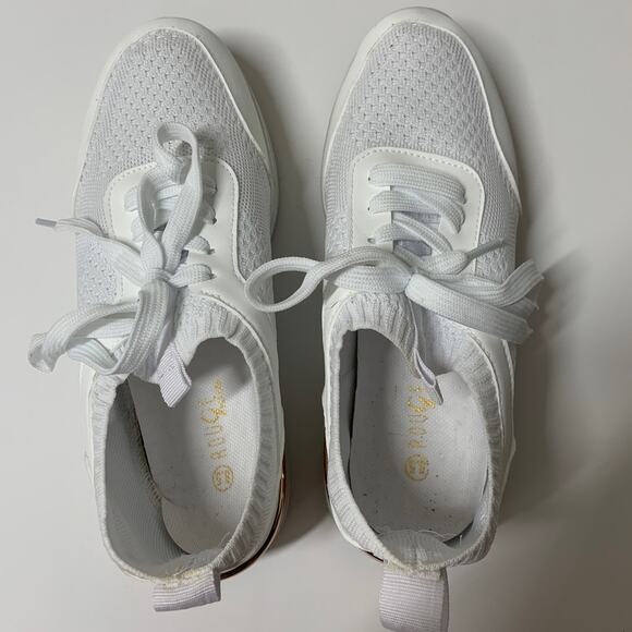 ROUGE White Gold Slip On Athletic Sneakers Size 8.5 - Picture 3 of 4